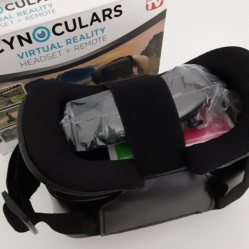CYNOCULARS Virtual Reality Headset & Remote - NEW - Picture 3 of 7